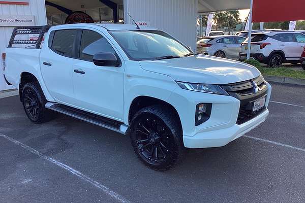 2020 Mitsubishi Triton GLX ADAS MR 4X4