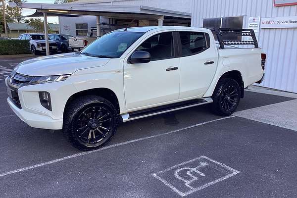 2020 Mitsubishi Triton GLX ADAS MR 4X4
