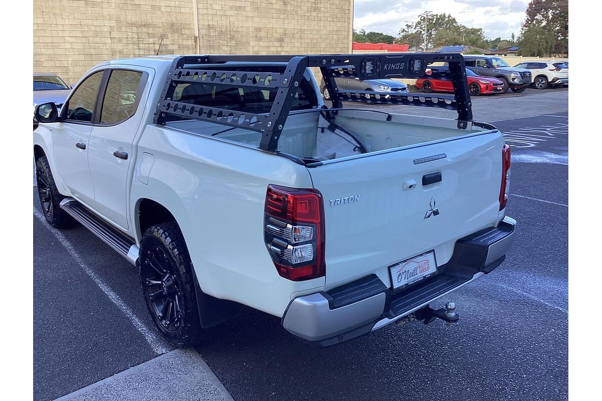 2020 Mitsubishi Triton GLX ADAS MR 4X4