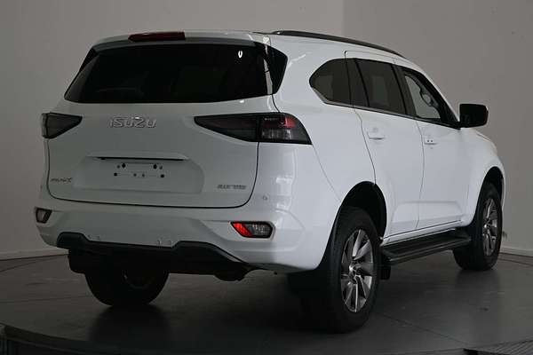 2023 Isuzu MU-X LS-T