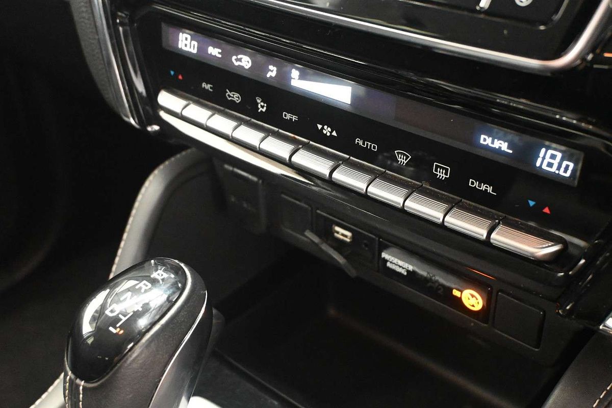 2023 Isuzu MU-X LS-T