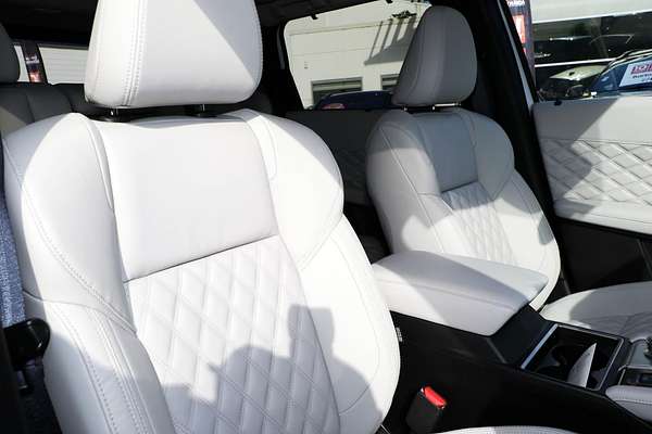 2025 Mitsubishi Outlander PHEV Exceed ZM