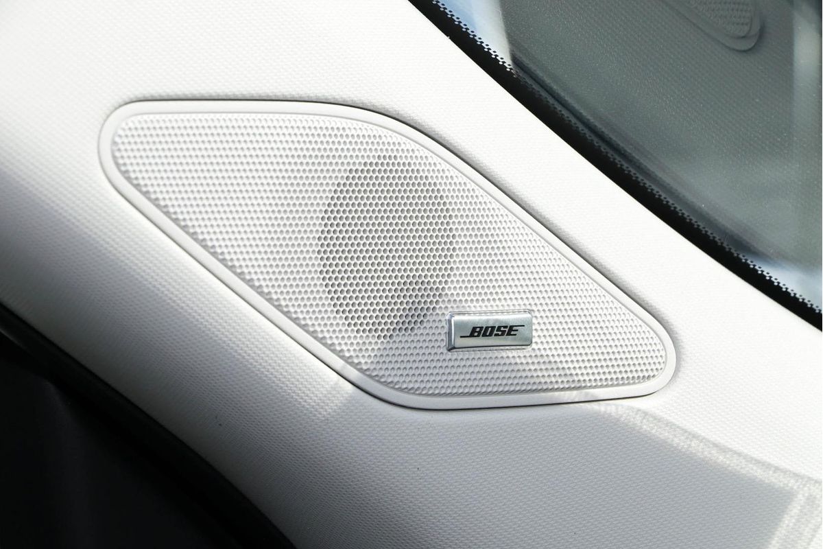 2025 Mitsubishi Outlander PHEV Exceed ZM