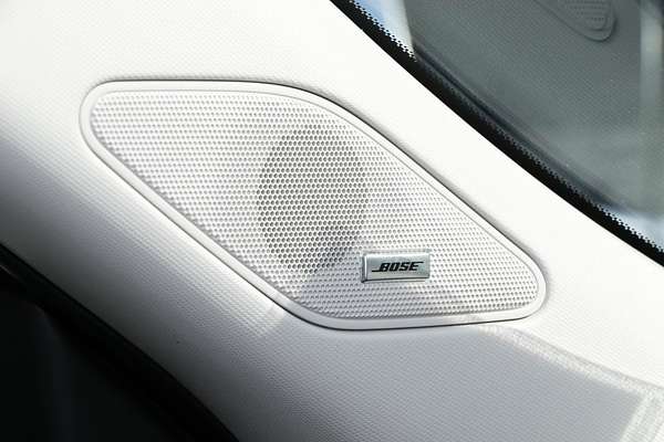 2025 Mitsubishi Outlander PHEV Exceed ZM