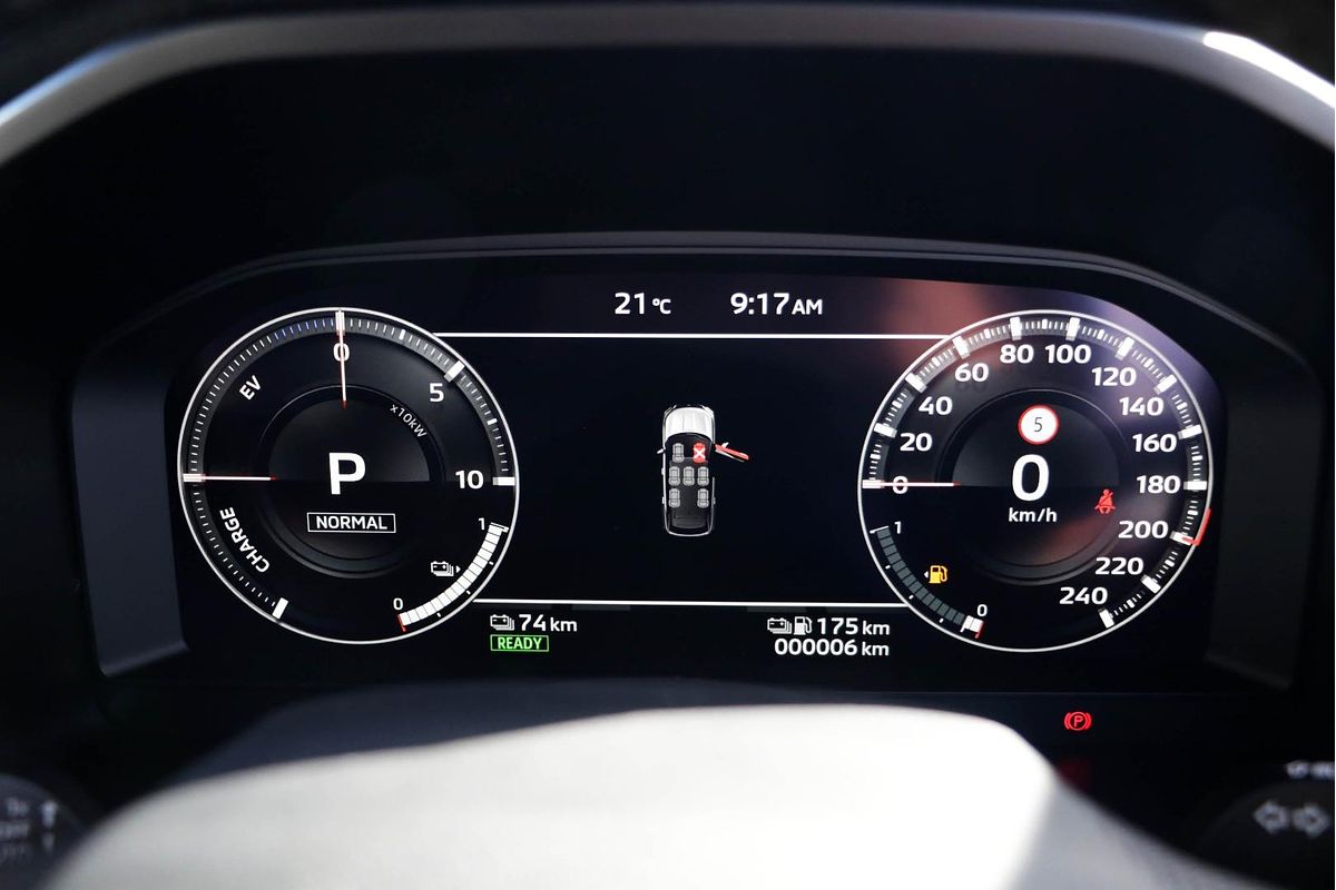 2025 Mitsubishi Outlander PHEV Exceed ZM