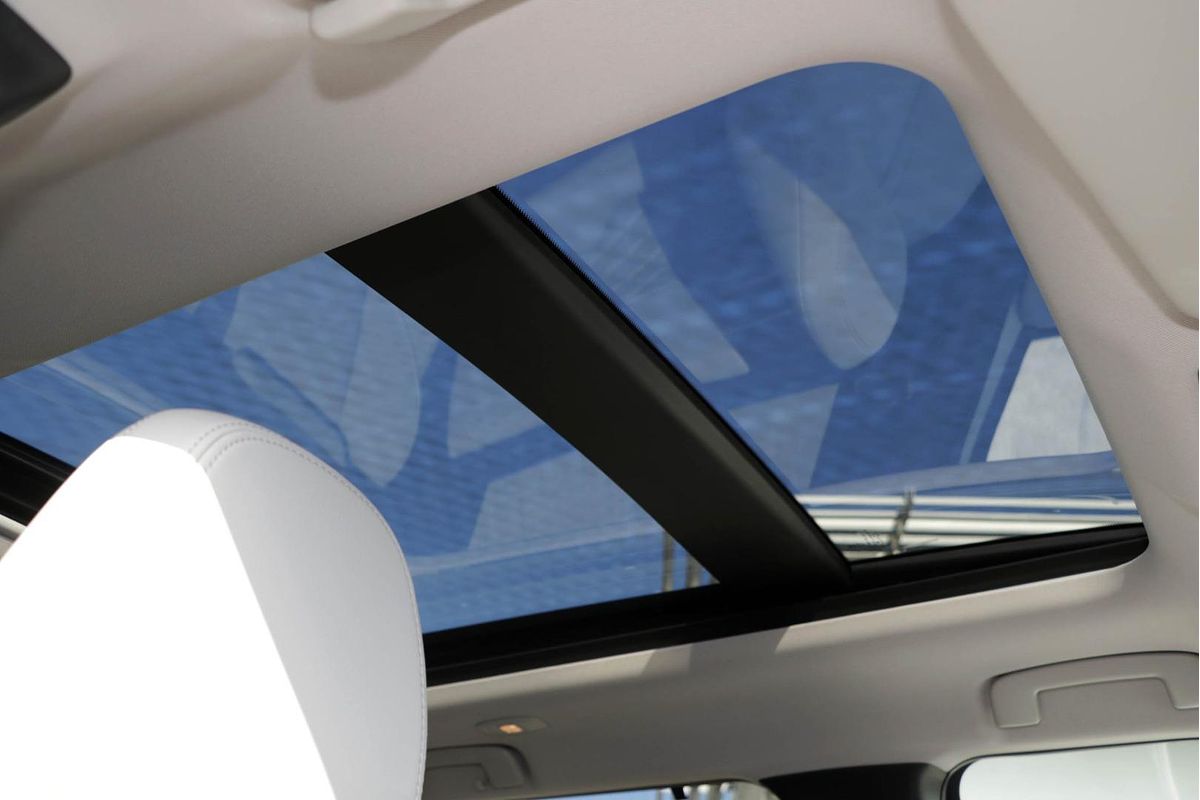 2025 Mitsubishi Outlander PHEV Exceed ZM
