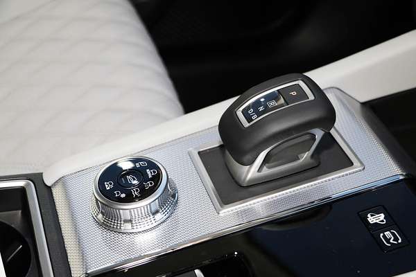 2025 Mitsubishi Outlander PHEV Exceed ZM
