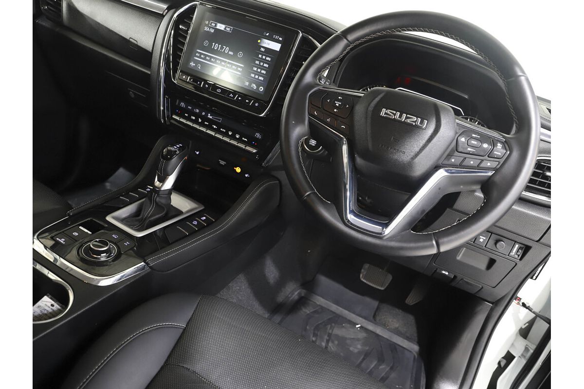 2024 Isuzu MU-X LS-T
