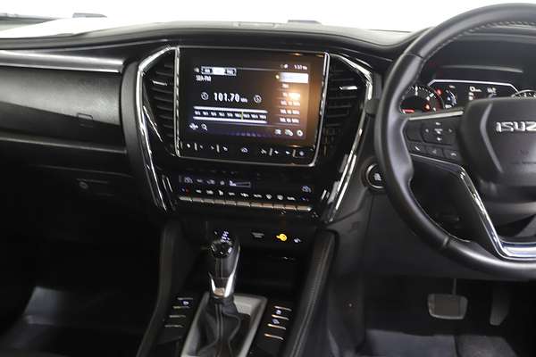 2024 Isuzu MU-X LS-T