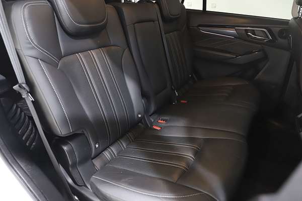 2024 Isuzu MU-X LS-T