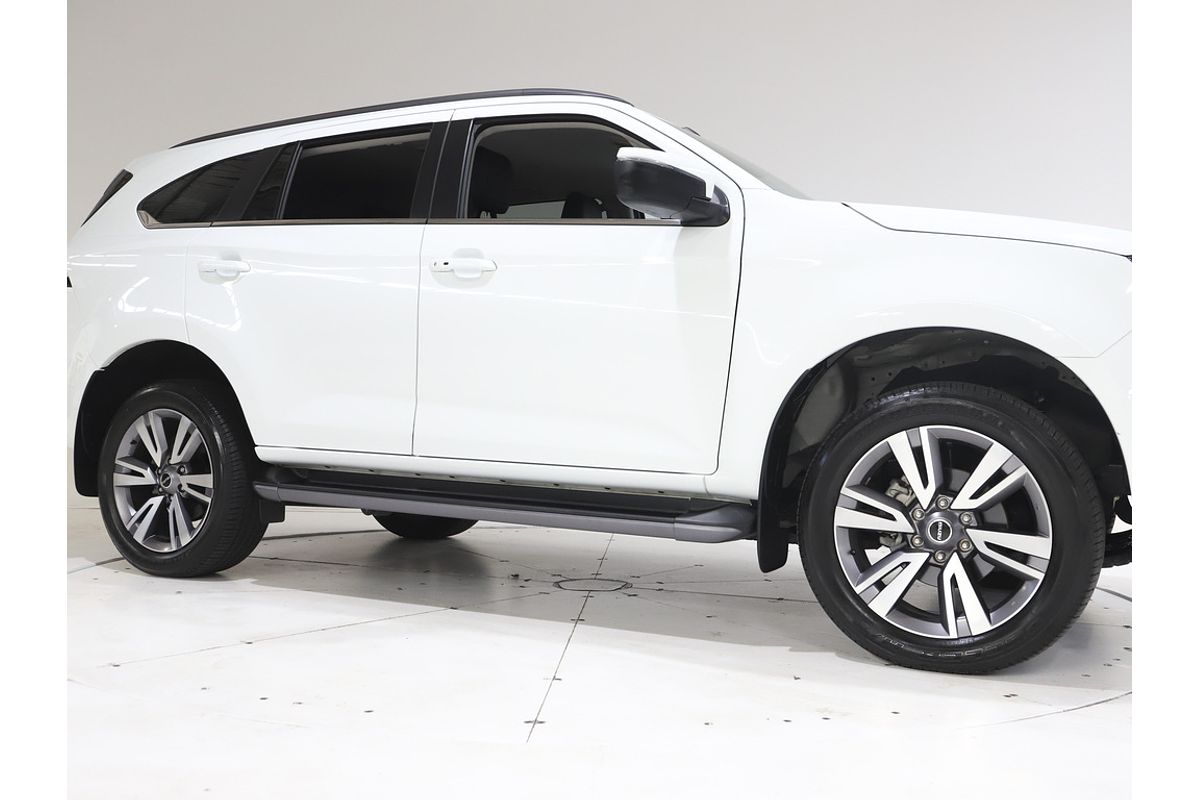 2024 Isuzu MU-X LS-T