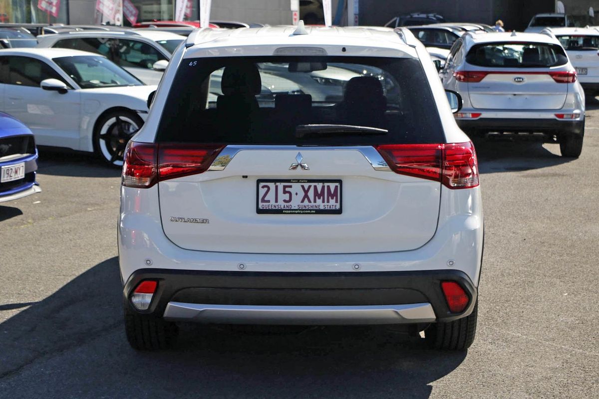 2016 Mitsubishi Outlander LS Safety Pack ZK