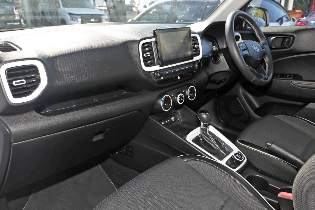 2023 Hyundai Venue Active QX.V5