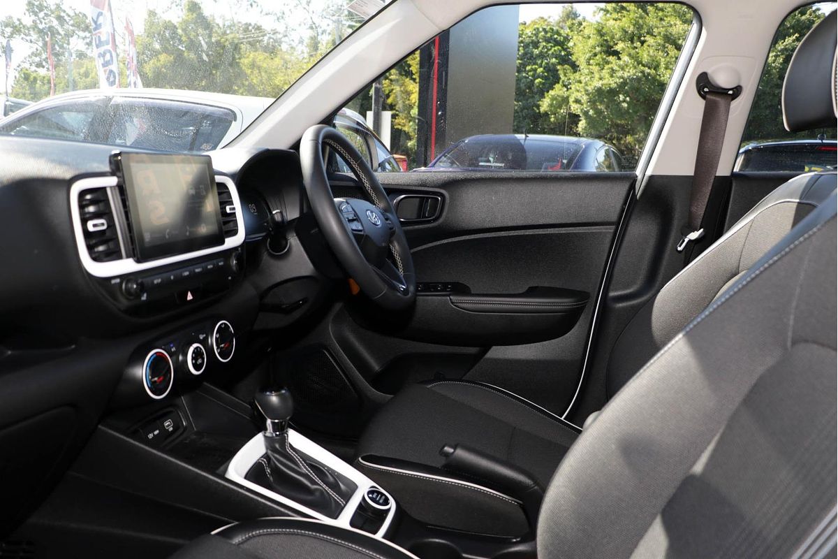2023 Hyundai Venue Active QX.V5