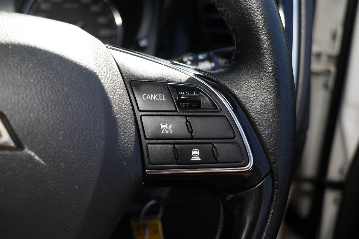 2016 Mitsubishi Outlander LS Safety Pack ZK