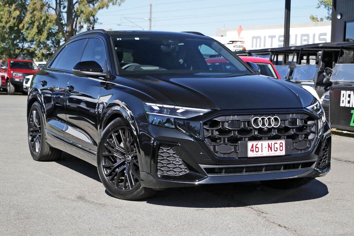 2024 Audi Q8 50 TDI S line F1