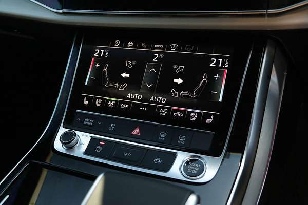 2024 Audi Q8 50 TDI S line F1