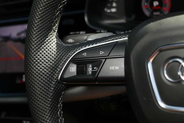2024 Audi Q8 50 TDI S line F1