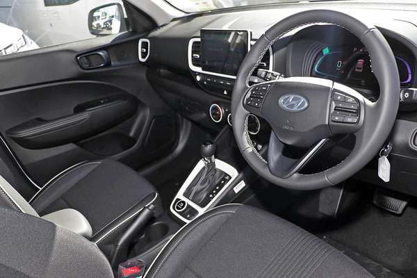 2025 Hyundai Venue Active QX.V5