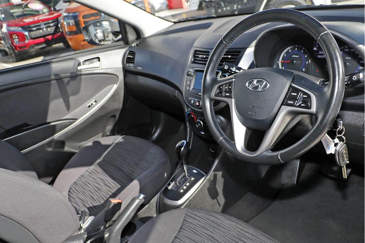 2019 Hyundai Accent Sport RB6