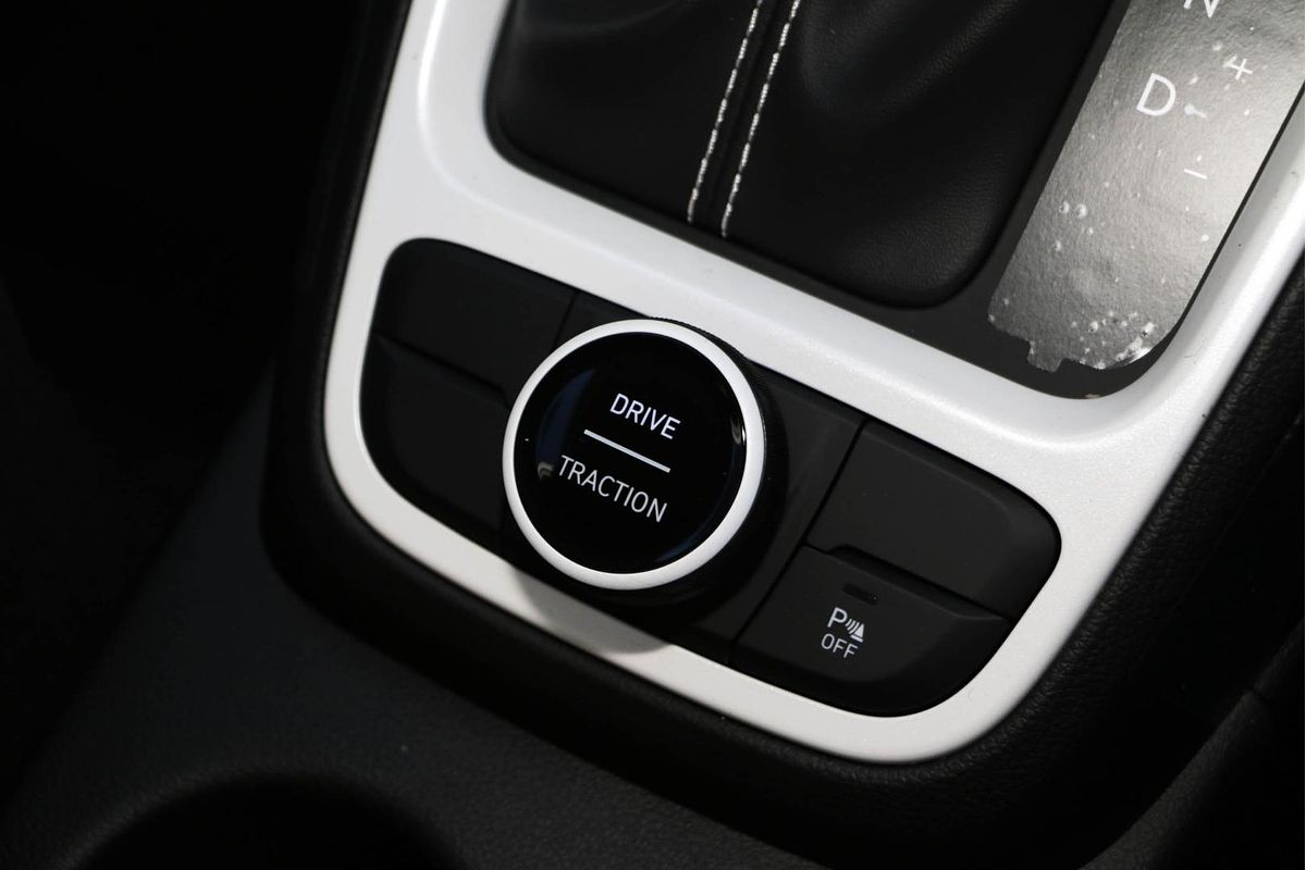 2025 Hyundai Venue Active QX.V5