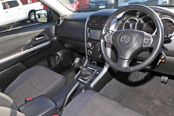 2015 Suzuki Grand Vitara Navigator JB