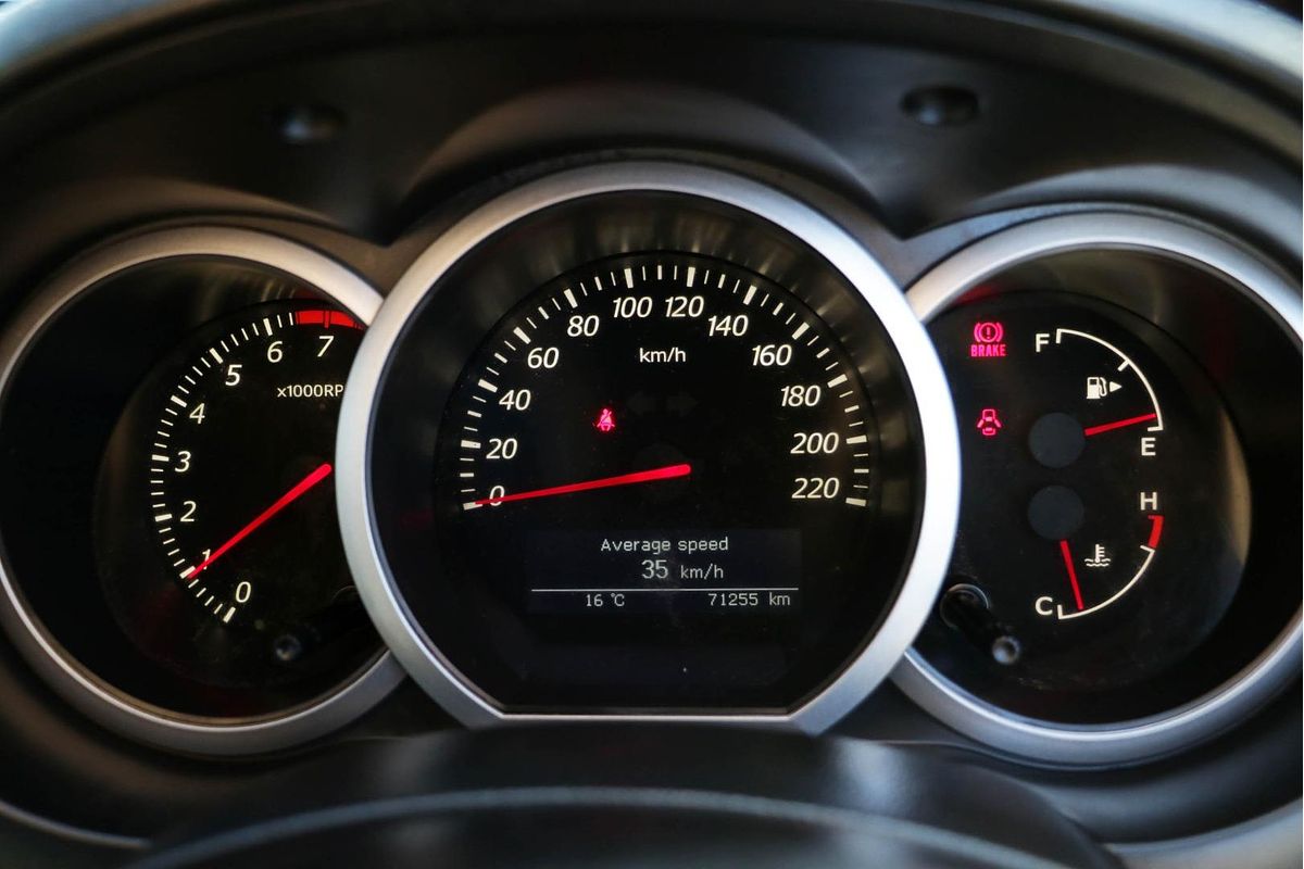 2015 Suzuki Grand Vitara Navigator JB
