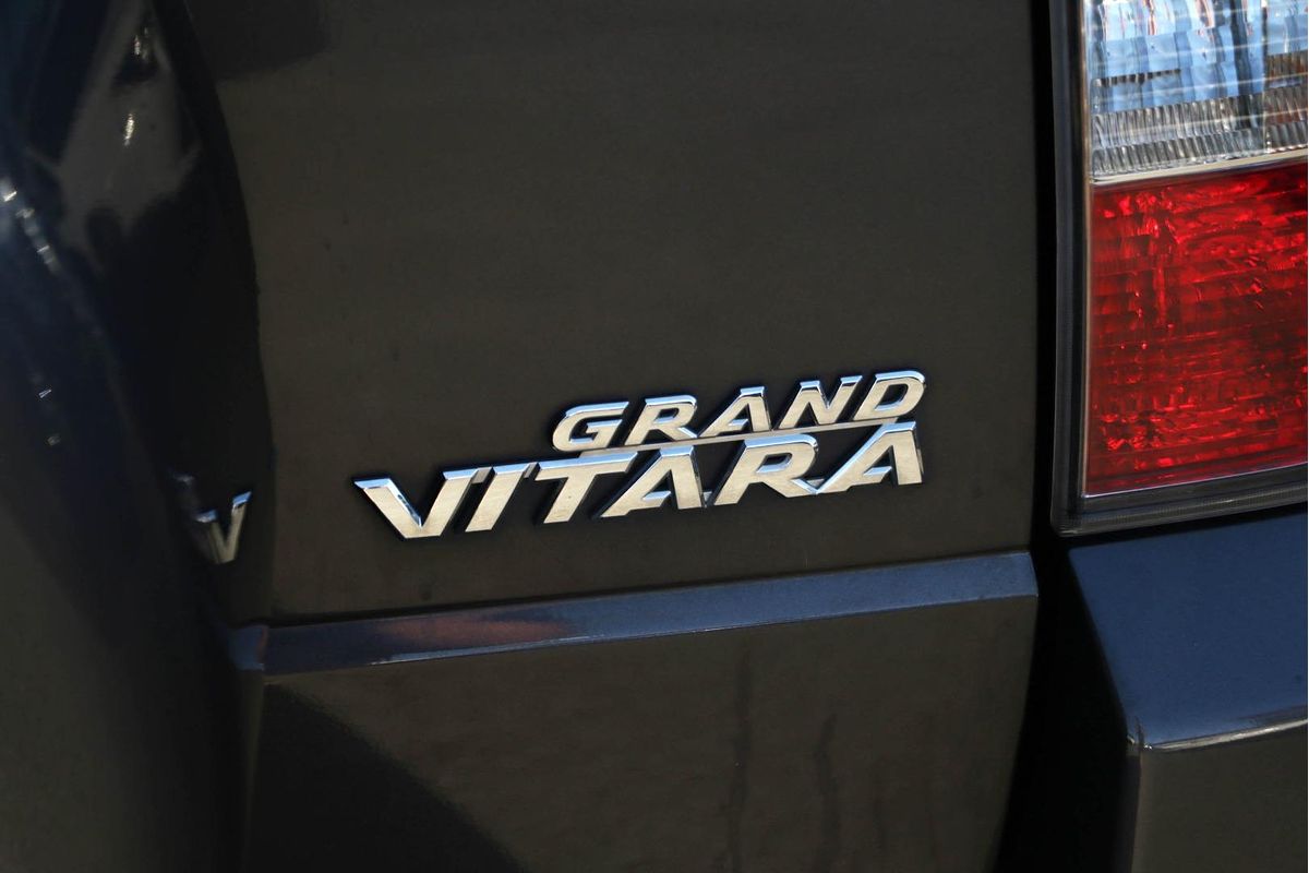 2015 Suzuki Grand Vitara Navigator JB