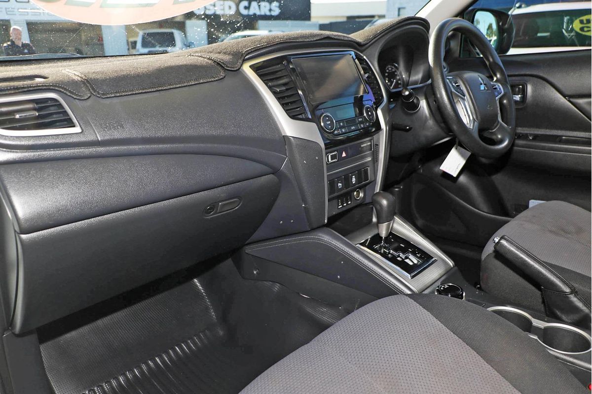2019 Mitsubishi Triton GLX ADAS MR 4X4