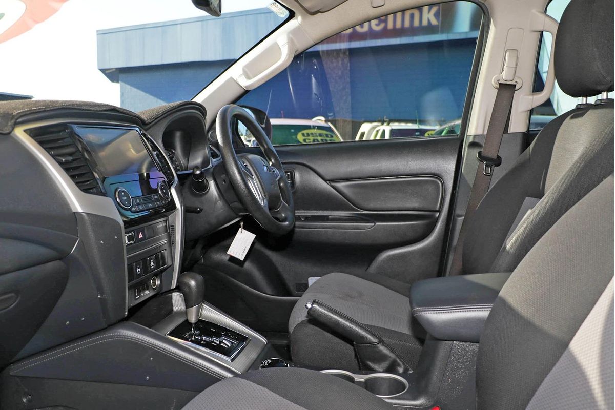 2019 Mitsubishi Triton GLX ADAS MR 4X4