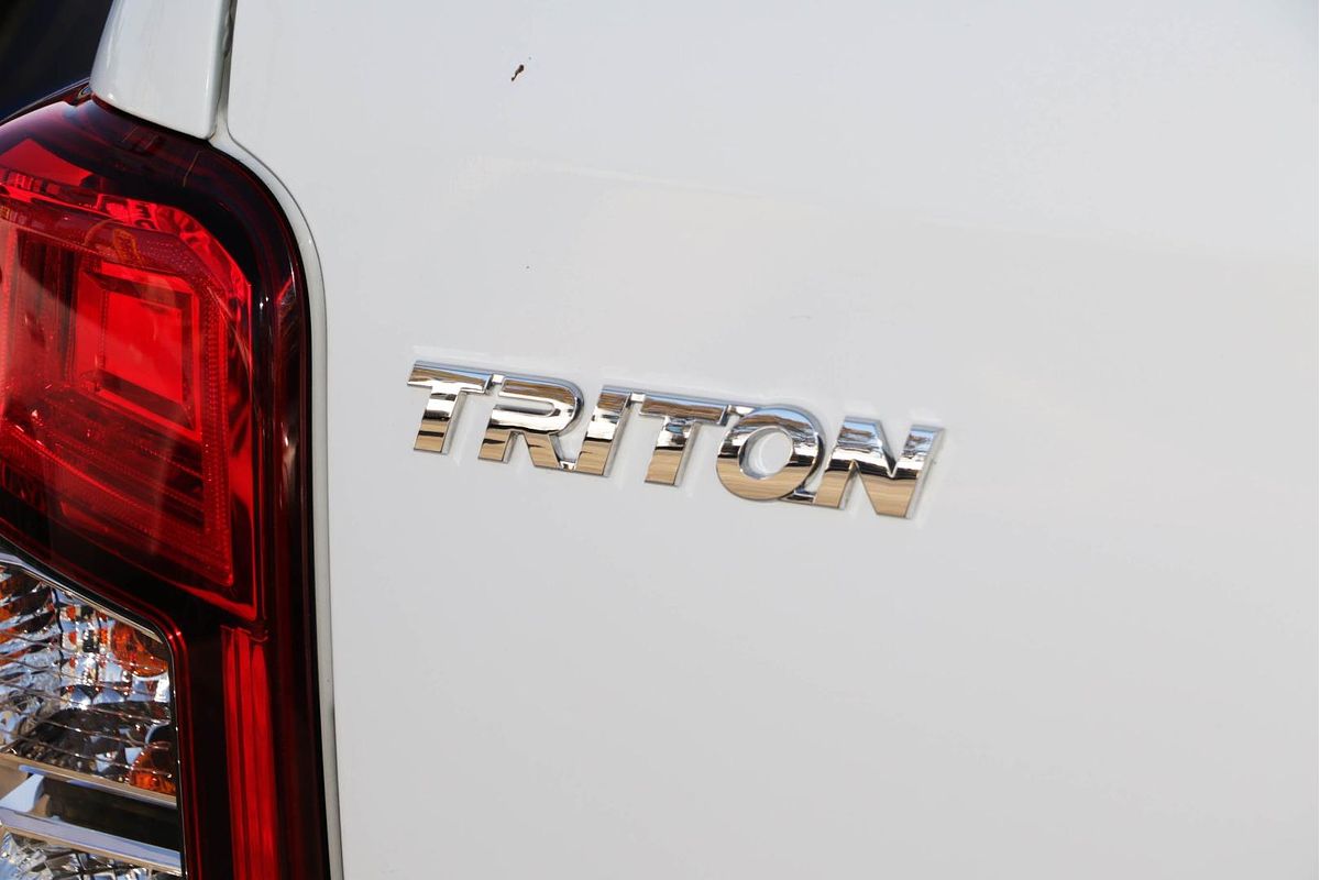 2019 Mitsubishi Triton GLX ADAS MR 4X4