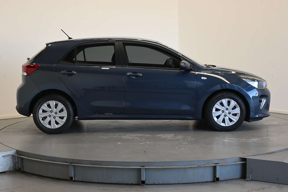 2017 Kia Rio S YB