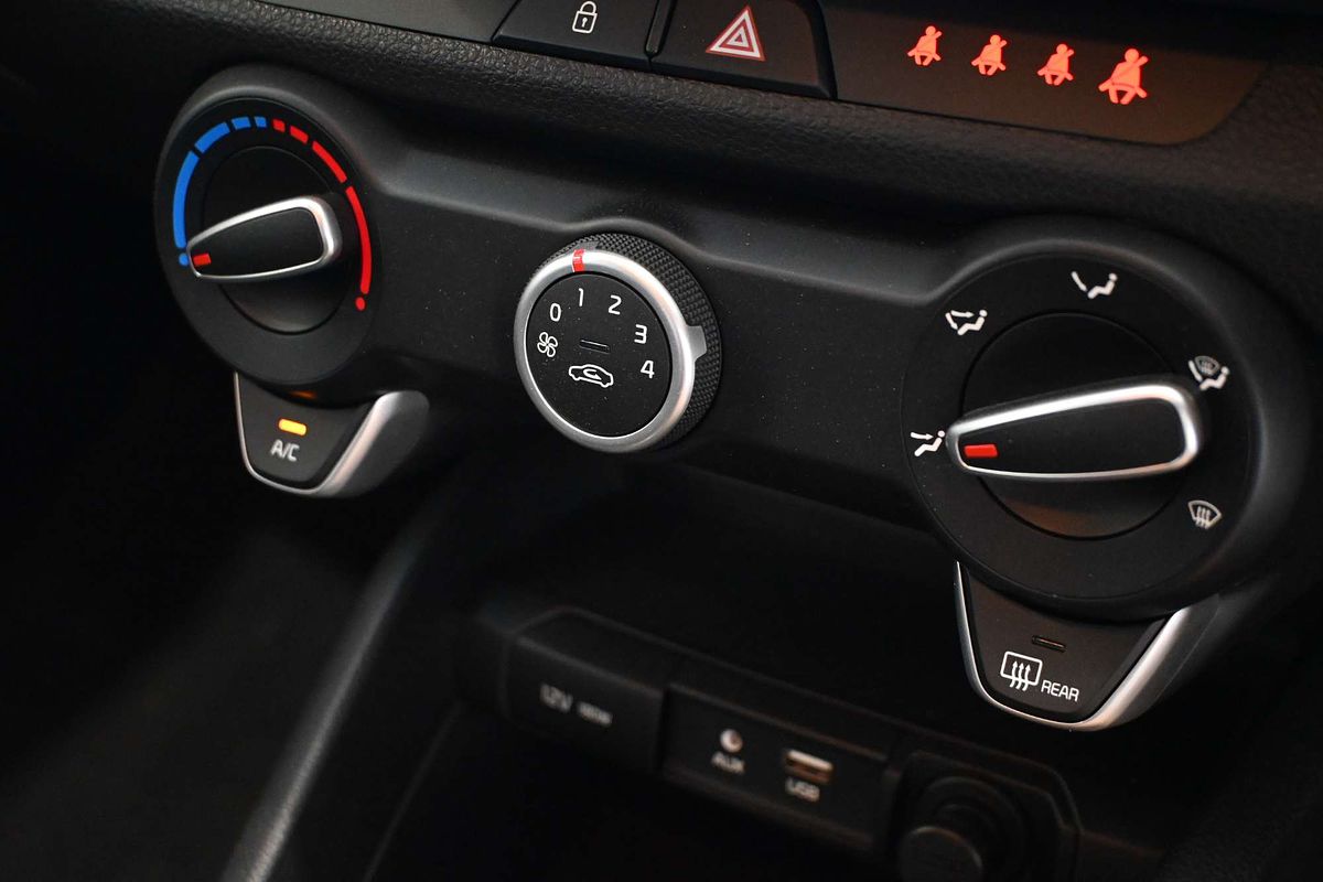 2017 Kia Rio S YB