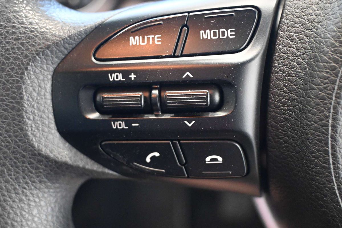 2017 Kia Rio S YB