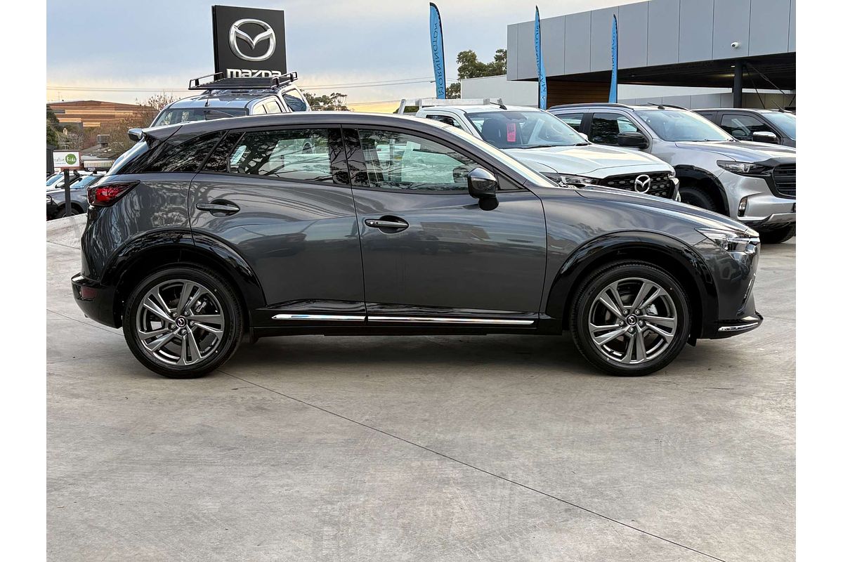 2025 Mazda CX-3 G20 Akari DK