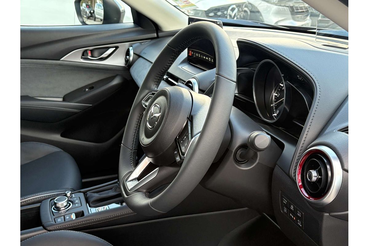 2025 Mazda CX-3 G20 Akari DK