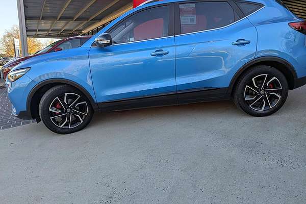 2020 MG ZS Essence AZS1