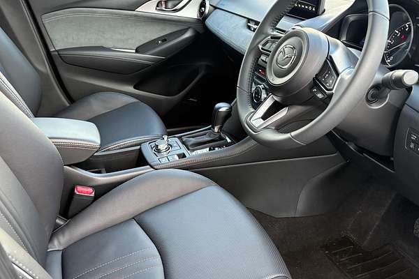 2025 Mazda CX-3 G20 Akari DK