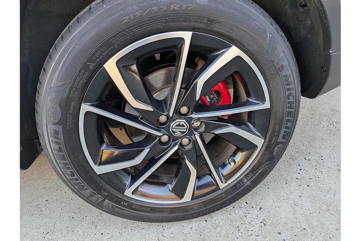 2020 MG ZS Essence AZS1