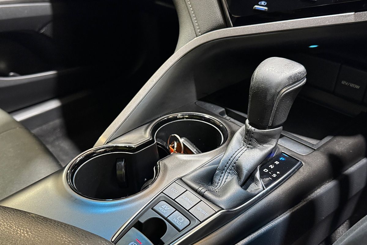 2022 Toyota Camry Ascent Sport AXVH70R