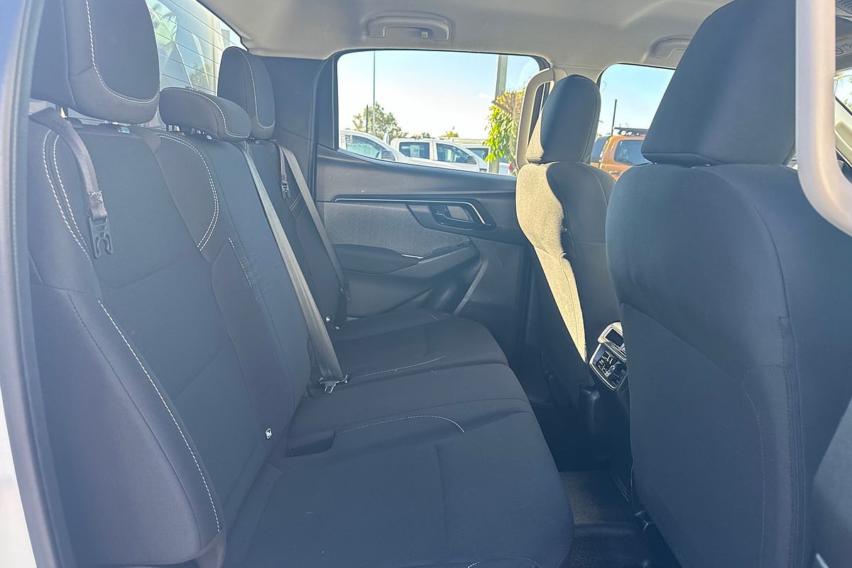 2022 Isuzu D-MAX SX 4X4