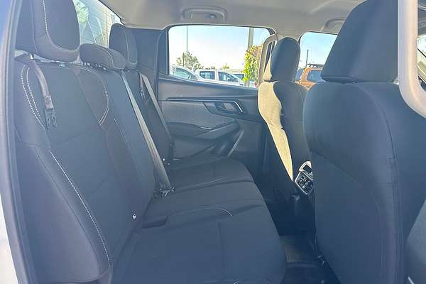 2022 Isuzu D-MAX SX 4X4