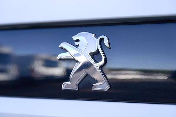 2022 Peugeot 508 GT R8