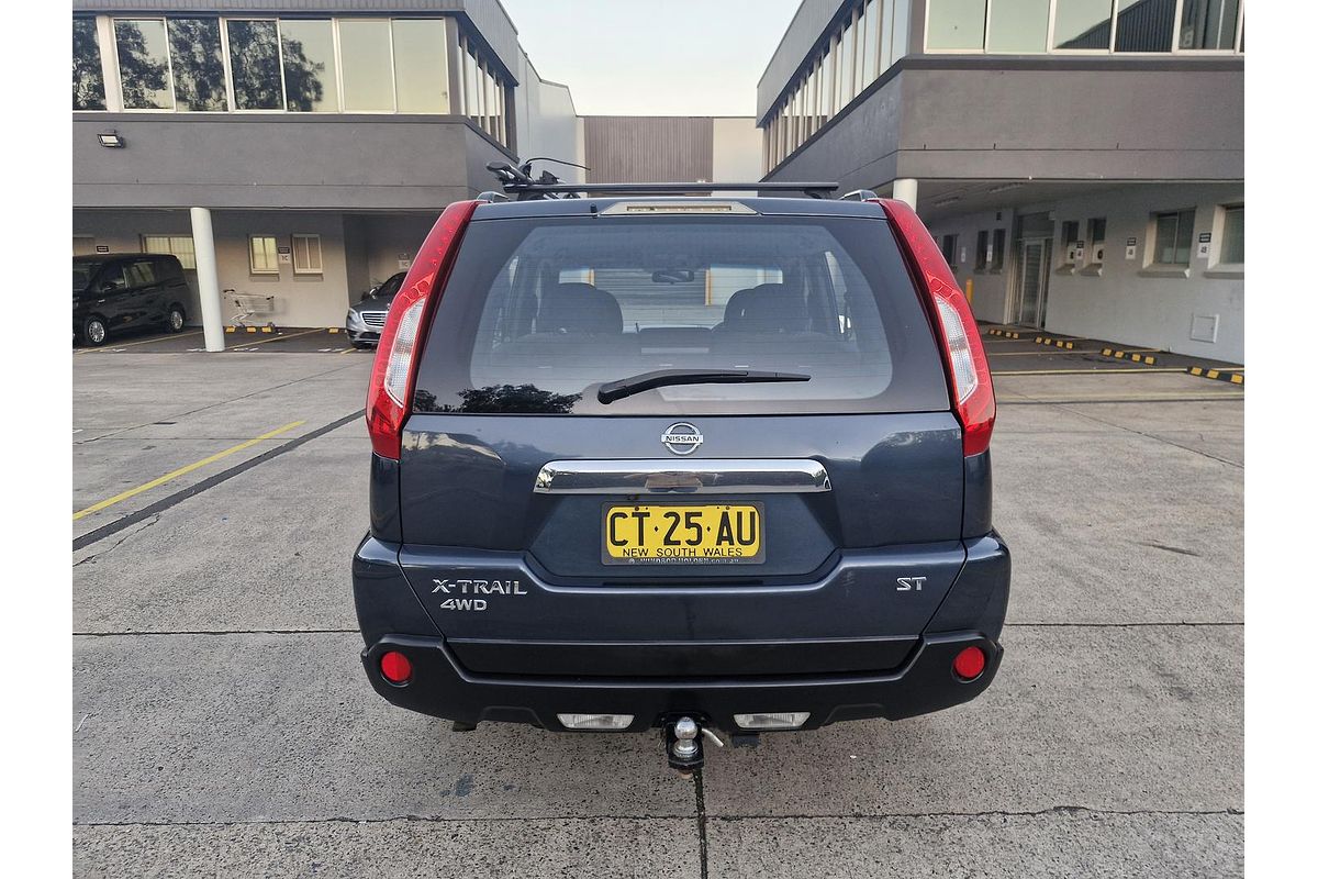 2013 Nissan X-TRAIL ST T31