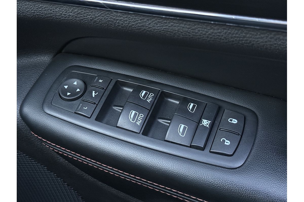 2016 Jeep Grand Cherokee 75th Anniversary WK