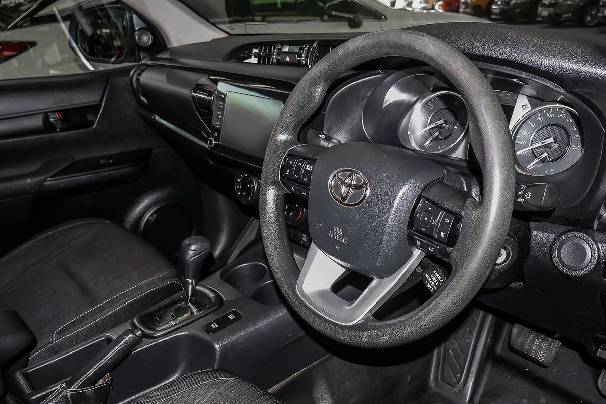 2021 Toyota Hilux SR GUN126R 4X4