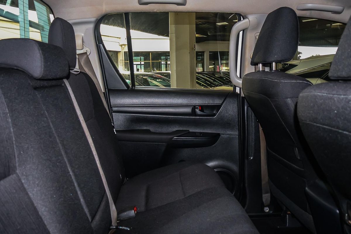 2021 Toyota Hilux SR GUN126R 4X4