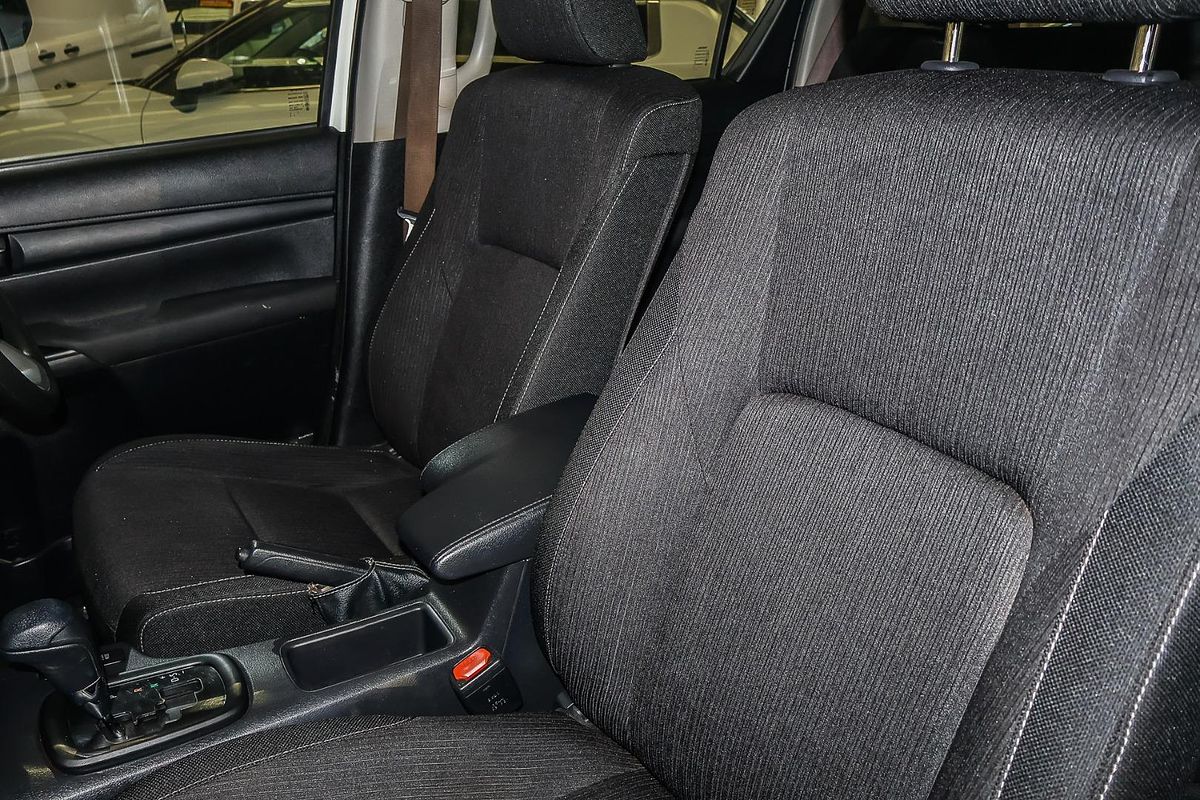 2021 Toyota Hilux SR GUN126R 4X4