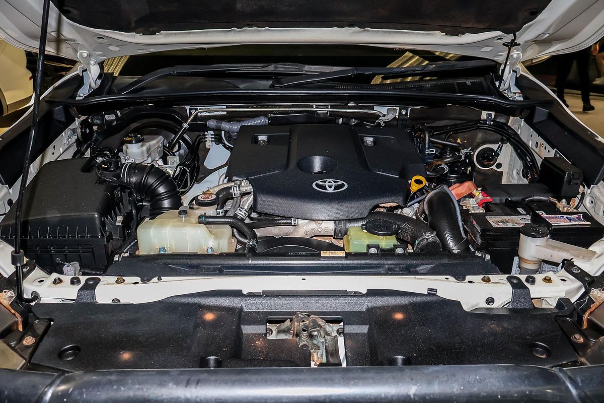 2021 Toyota Hilux SR GUN126R 4X4