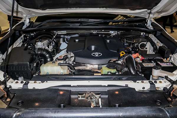 2021 Toyota Hilux SR GUN126R 4X4